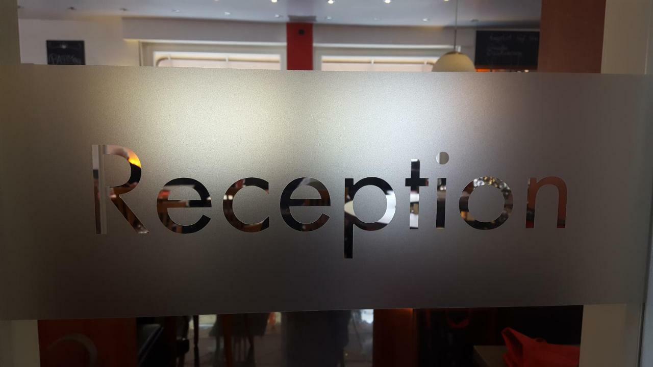 Hotel Berlin Шветцинген Екстер'єр фото